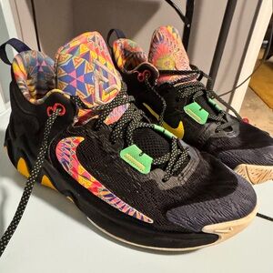 Nike Giannis Immortality 2 'Kaleidoscope” big kid